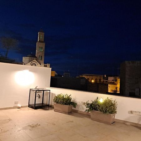Palazzo Boccapianola Apartment Бари Екстериор снимка
