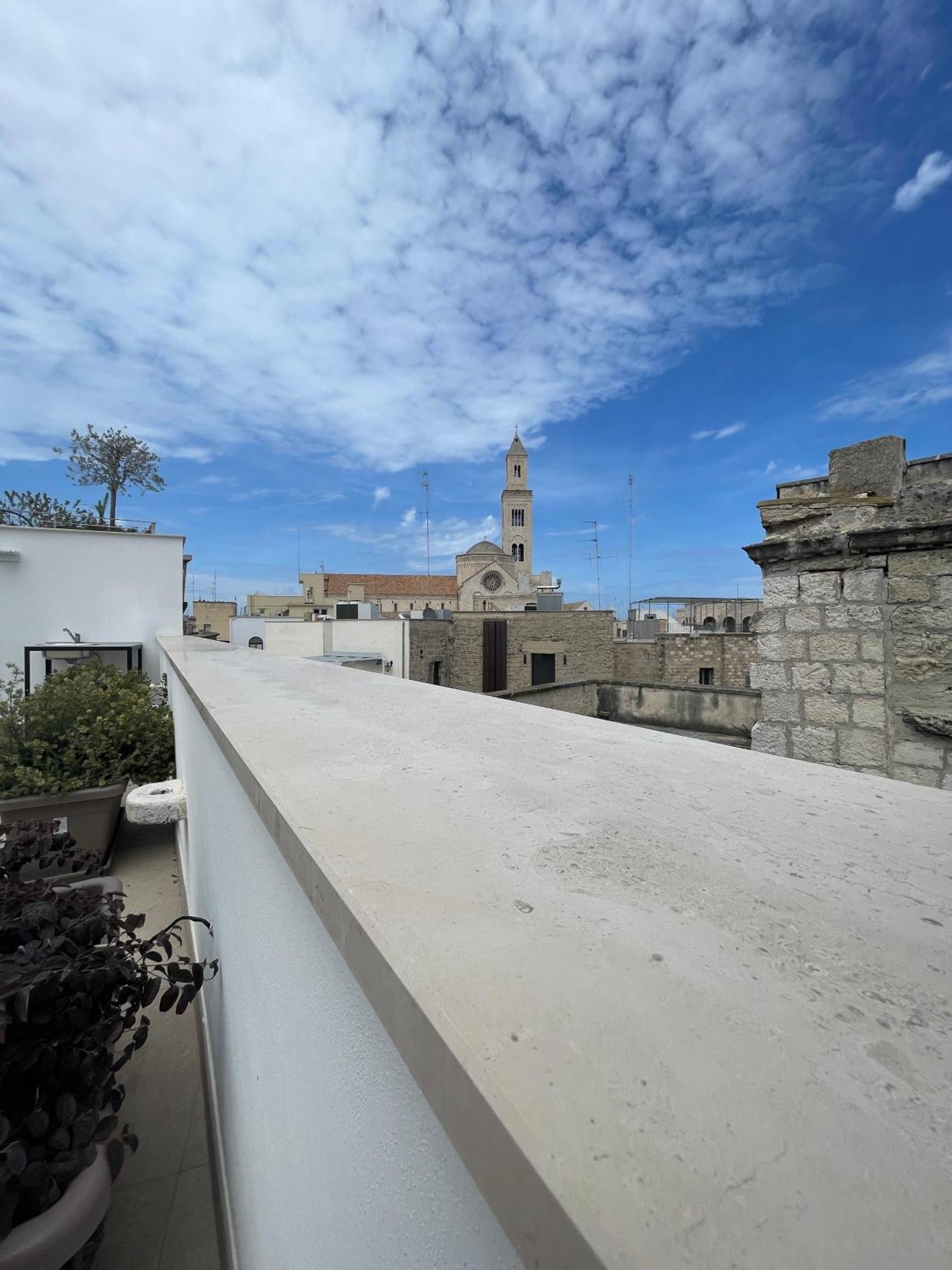 Palazzo Boccapianola Apartment Бари Екстериор снимка