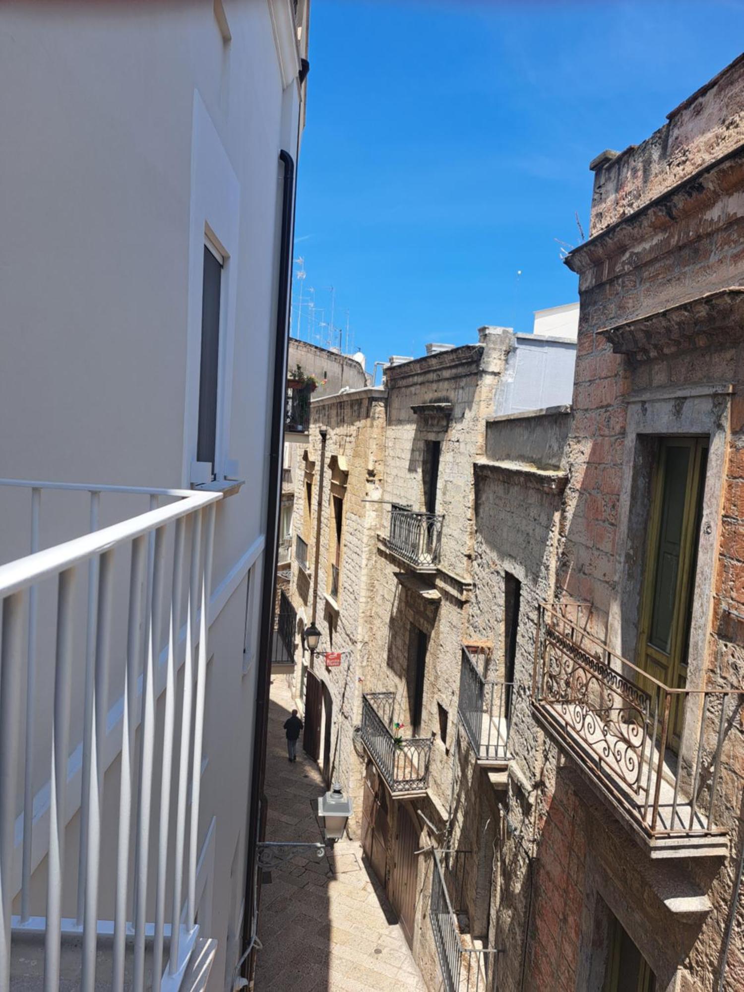 Palazzo Boccapianola Apartment Бари Екстериор снимка