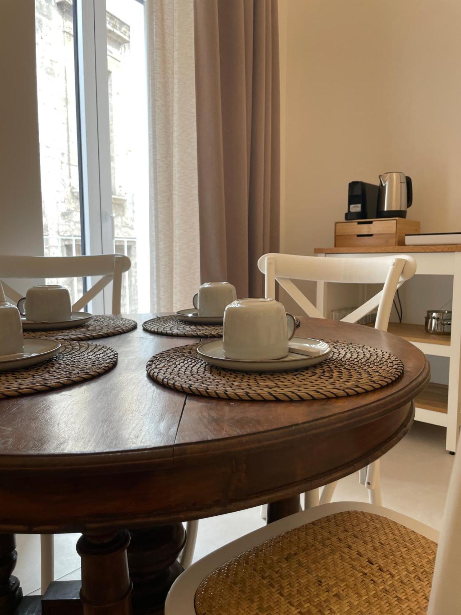 Palazzo Boccapianola Apartment Бари Екстериор снимка